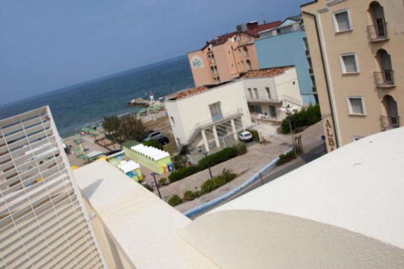 Hotel Merano Misano Adriatico Εξωτερικό φωτογραφία